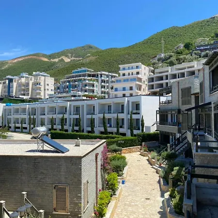 別荘 Aquamarine Residence Villa *