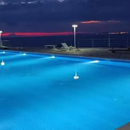 別荘 Aquamarine Residence Villa
